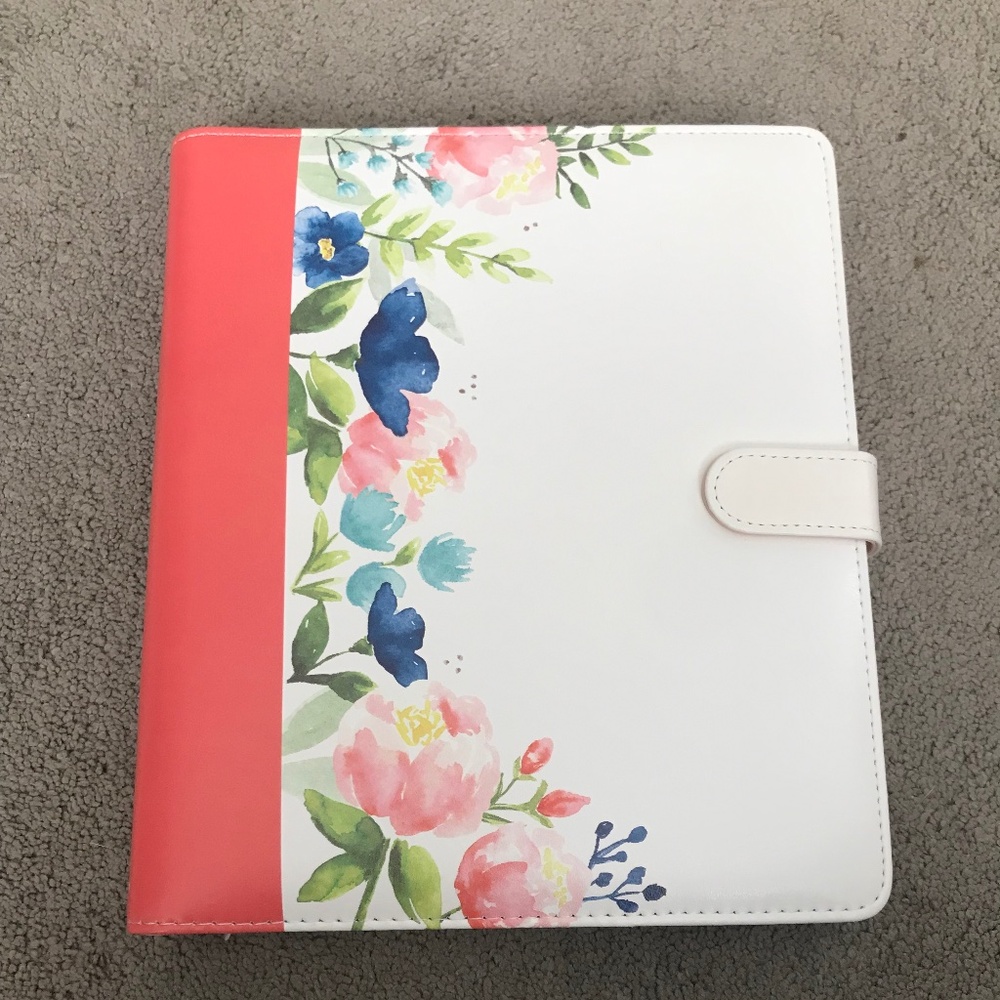 Stampin’ up! Planner binder, brand new without inside pages
